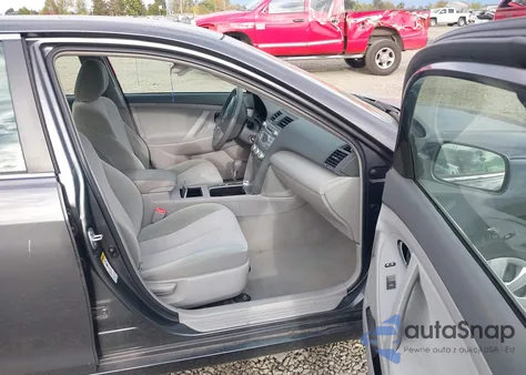 2011 Toyota Camry Le from USA, damaged, VIN 4T1BF3EK2BU632329